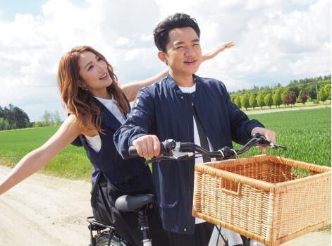 如何看待王景春用华鼎奖杯喝酒这件事？游戏画面